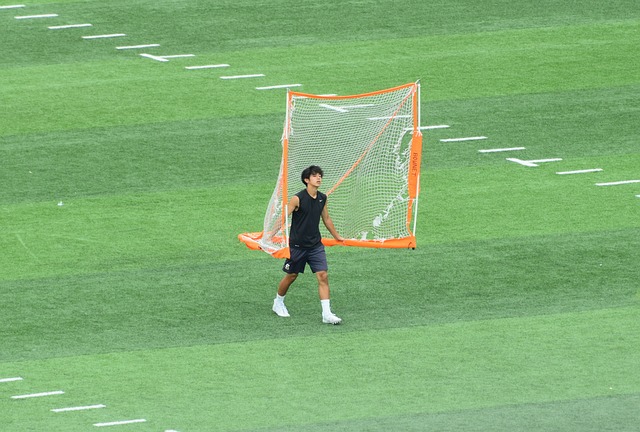 亚马尔面临